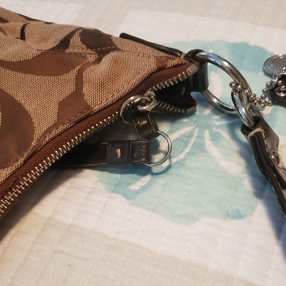 Coach Signature Brown Hobo style bag - Picture 11 of 12